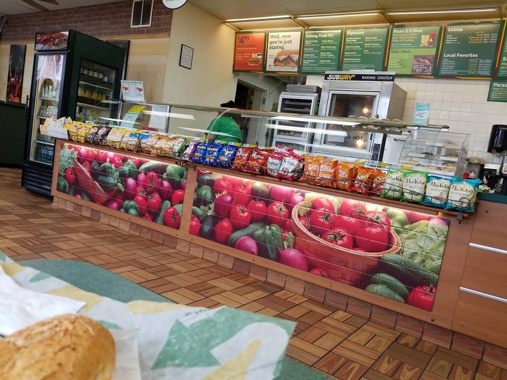 Subway | meal takeaway | 10780 M St, Omaha, NE 68127, USA | 4025936777 OR +1 402-593-6777