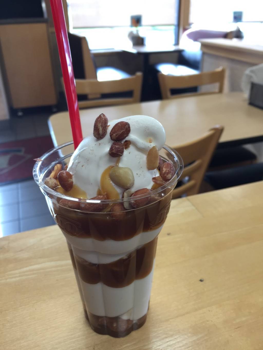 Dairy Queen Grill & Chill | restaurant | 215 E 18th St, Zumbrota, MN 55992, USA | 5077325910 OR +1 507-732-5910