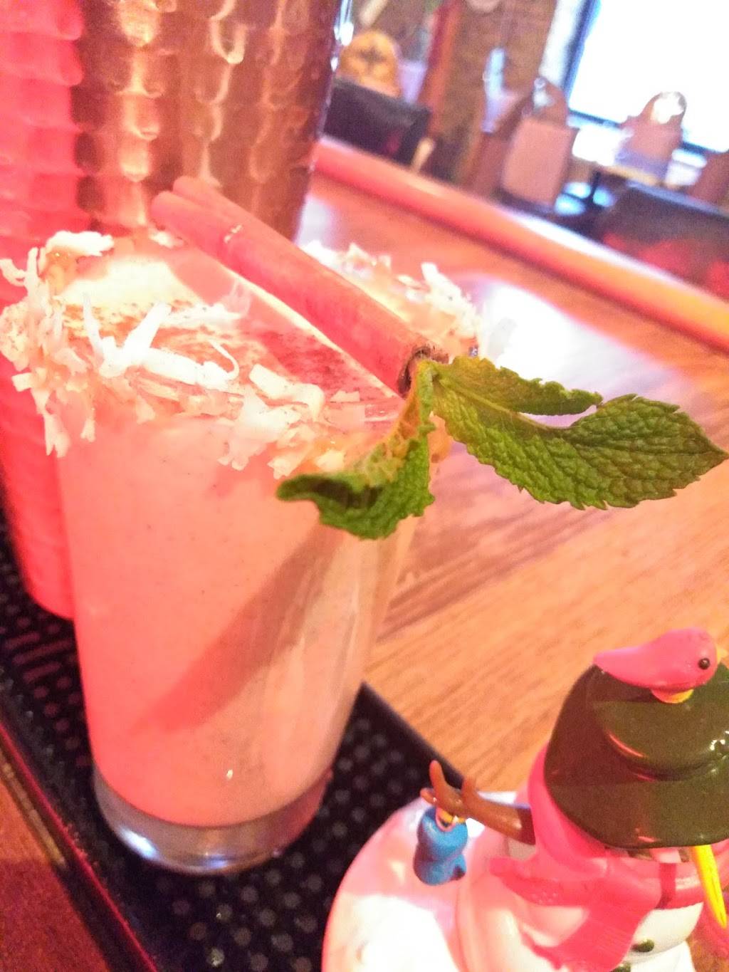 El Faro Caribbean Seafood | restaurant | 2854, 2701 W Division St, Chicago, IL 60622, USA | 7736616496 OR +1 773-661-6496