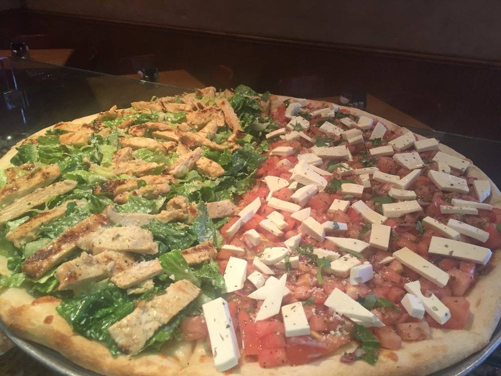 Ginos Pizza | restaurant | Merrick Mall 2162, Hewlett Ave, Merrick, NY 11566, USA | 5165466181 OR +1 516-546-6181