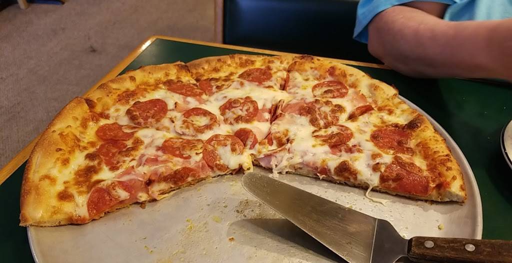 Juliana Pizza | restaurant | 9858 Monroe Rd, Charlotte, NC 28270, USA | 7048477000 OR +1 704-847-7000