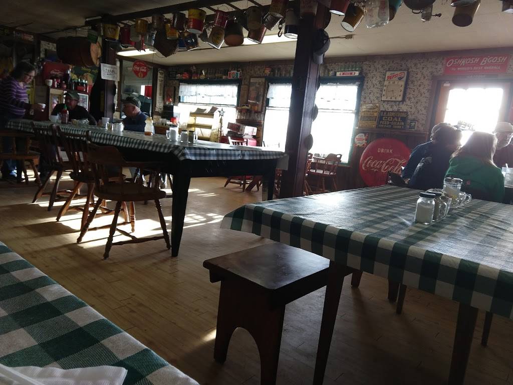 Jerrys Country Corner | restaurant | 45 N Main St, Clifton, OH 45316, USA | 9377679010 OR +1 937-767-9010