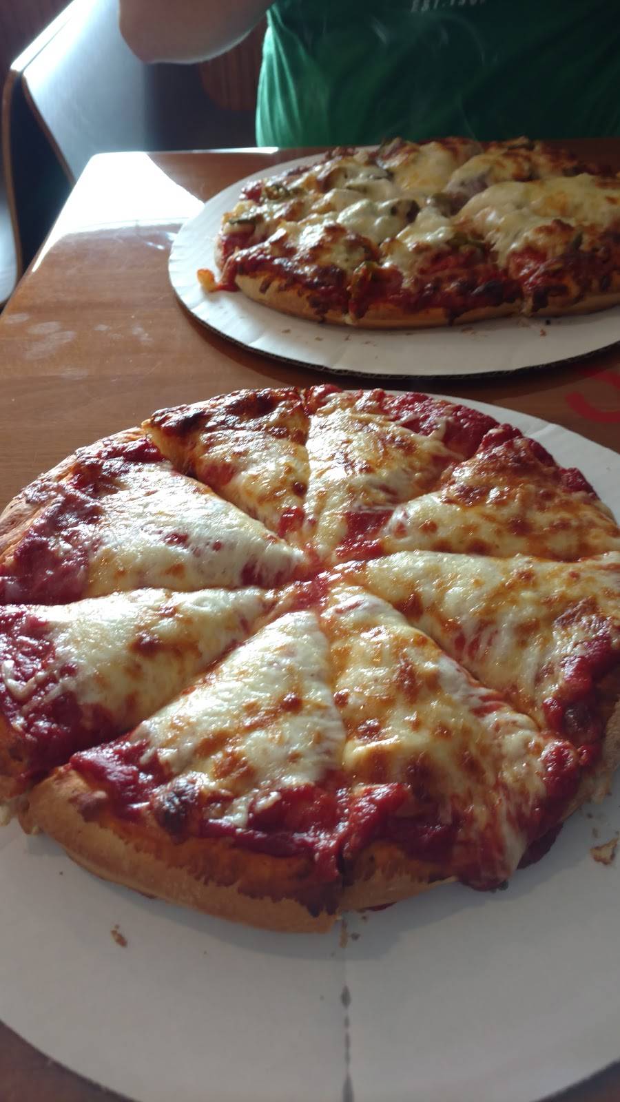 Sams Pizza | restaurant | 802 W Norris Dr, Ottawa, IL 61350, USA | 8154345690 OR +1 815-434-5690