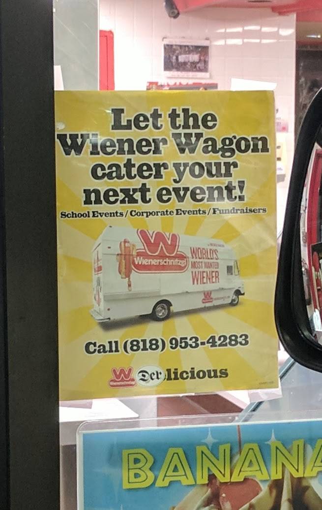 Wienerschnitzel | restaurant | 18900 Soledad Canyon Rd, Santa Clarita, CA 91350, USA | 6612527921 OR +1 661-252-7921