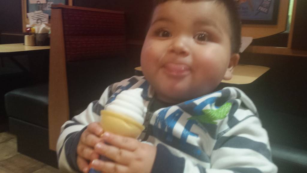 Dairy Queen Grill & Chill | restaurant | 2960 Paulena Dr, Bristol, VA 24202, USA | 2766420060 OR +1 276-642-0060