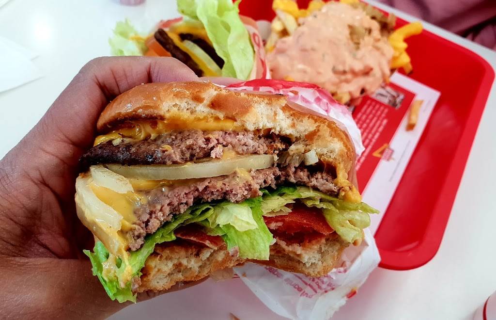 In-N-Out Burger | restaurant | 1051 W Sunset Rd, Henderson, NV 89014, USA | 8007861000 OR +1 800-786-1000