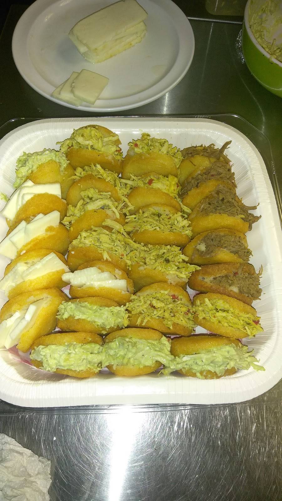 Doña Empanada | restaurant | 10822 NW 58th St, Doral, FL 33178, USA | 3056299414 OR +1 305-629-9414