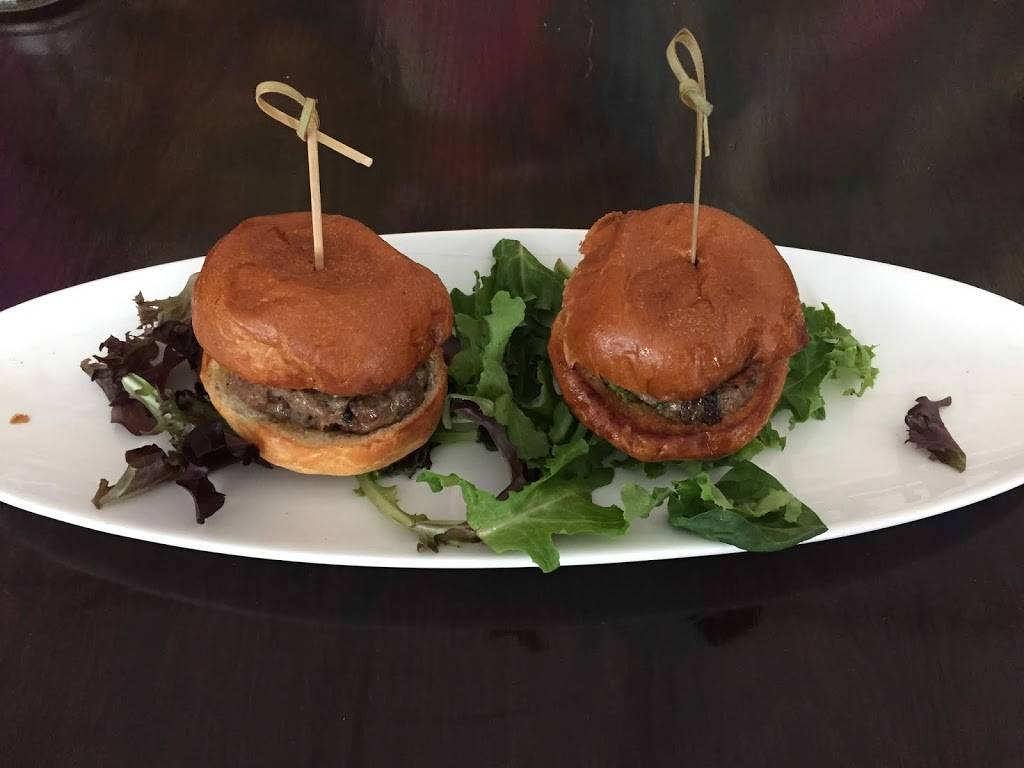 Kapoors Akbar | restaurant | 701 W Cesar Estrada Chavez Ave, Los Angeles, CA 90012, USA | 2133725590 OR +1 213-372-5590