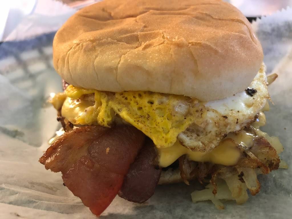 Sandy Sues Silver Diner | restaurant | 26784 US-33, Rockbridge, OH 43149, USA | 7403855550 OR +1 740-385-5550