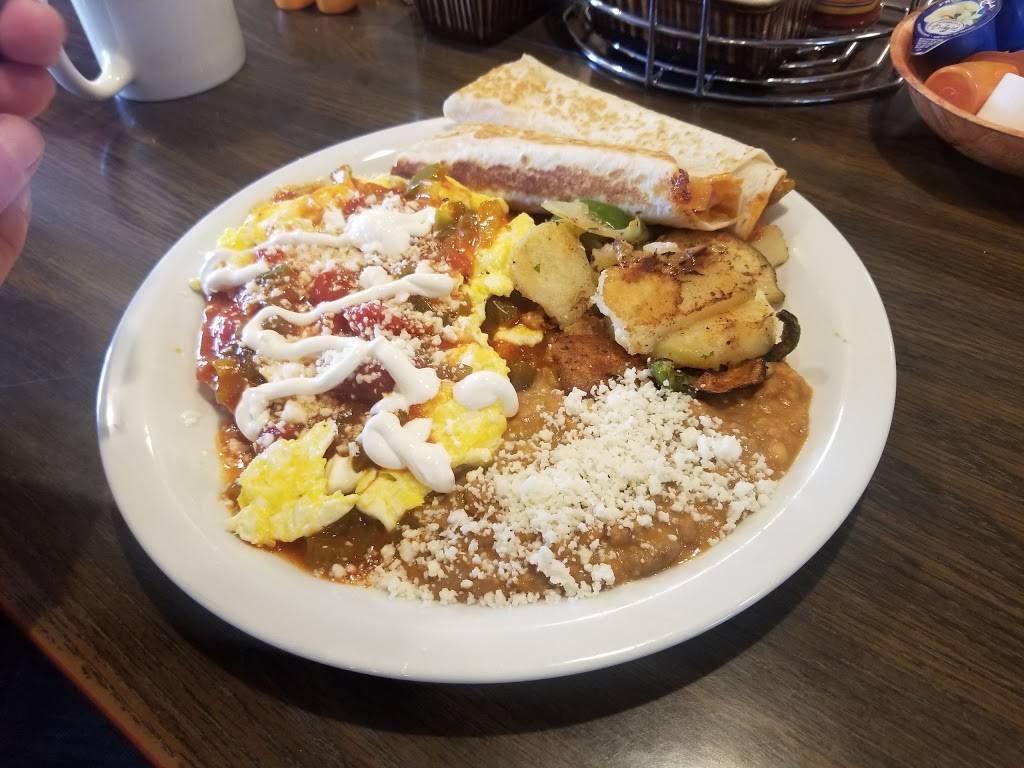 El Cerrito Cafe | restaurant | 19619 Temescal Canyon Rd, Corona, CA 92881, USA | 9514079024 OR +1 951-407-9024