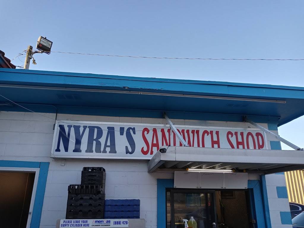 Nyras sandwich shop | restaurant | 801 E 2nd St, Lumberton, NC 28358, USA | 9107364590 OR +1 910-736-4590