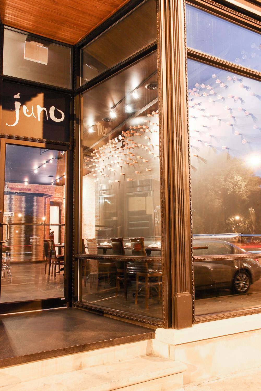 Juno Sushi Chicago | restaurant | 2638 N Lincoln Ave, Chicago, IL 60614, USA | 7739352000 OR +1 773-935-2000