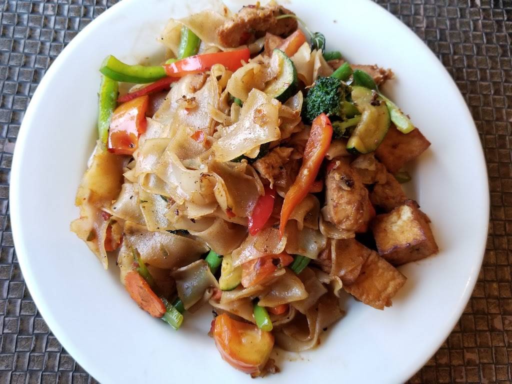 Veggie House | restaurant | 3217 Cahuenga Blvd W, Los Angeles, CA 90068, USA | 3238518837 OR +1 323-851-8837