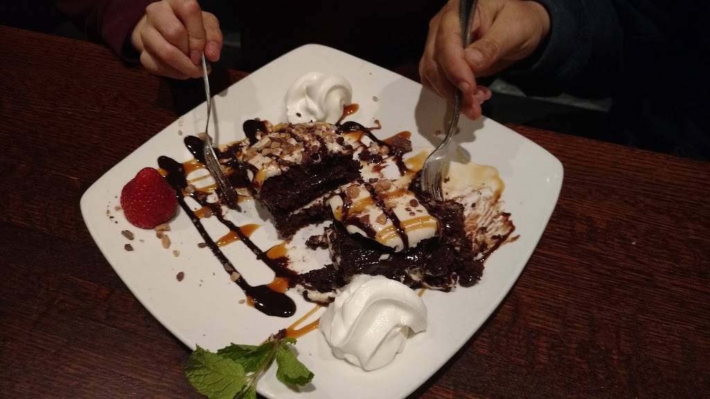 Sprechers Restaurant and Pub | restaurant | 644 Wisconsin Dells Pkwy, Wisconsin Dells, WI 53965, USA | 6082539109 OR +1 608-253-9109