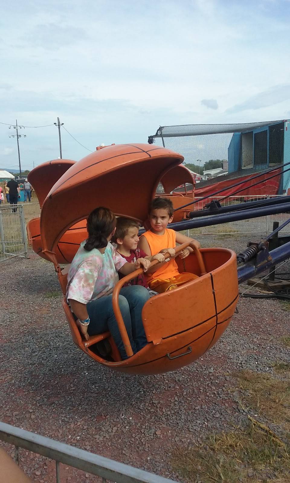 Boardwalk Family Fun Center | restaurant | 662 E Market St, Gratz, PA 17030, USA | 7173653510 OR +1 717-365-3510