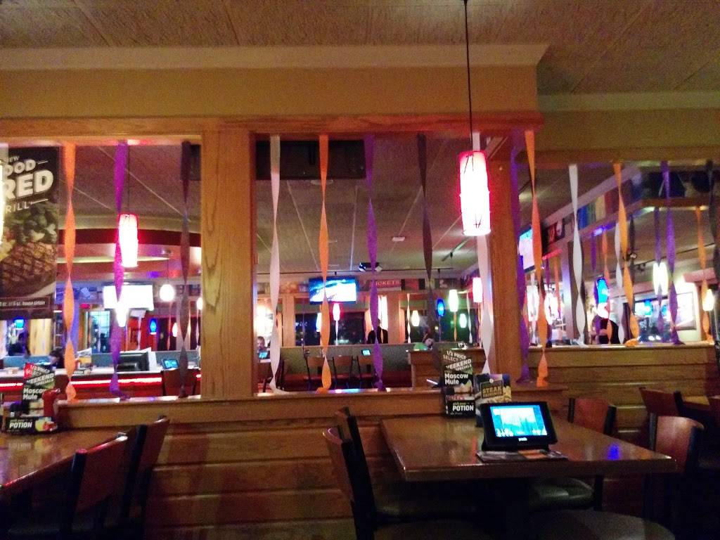 Applebees Grill + Bar | restaurant | 9883 East, US-36, Avon, IN 46123, USA | 3172091692 OR +1 317-209-1692