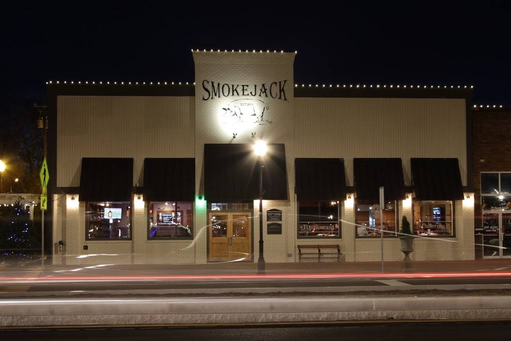 Smokejack BBQ | restaurant | 29 S Main St, Alpharetta, GA 30009, USA | 7704107611 OR +1 770-410-7611
