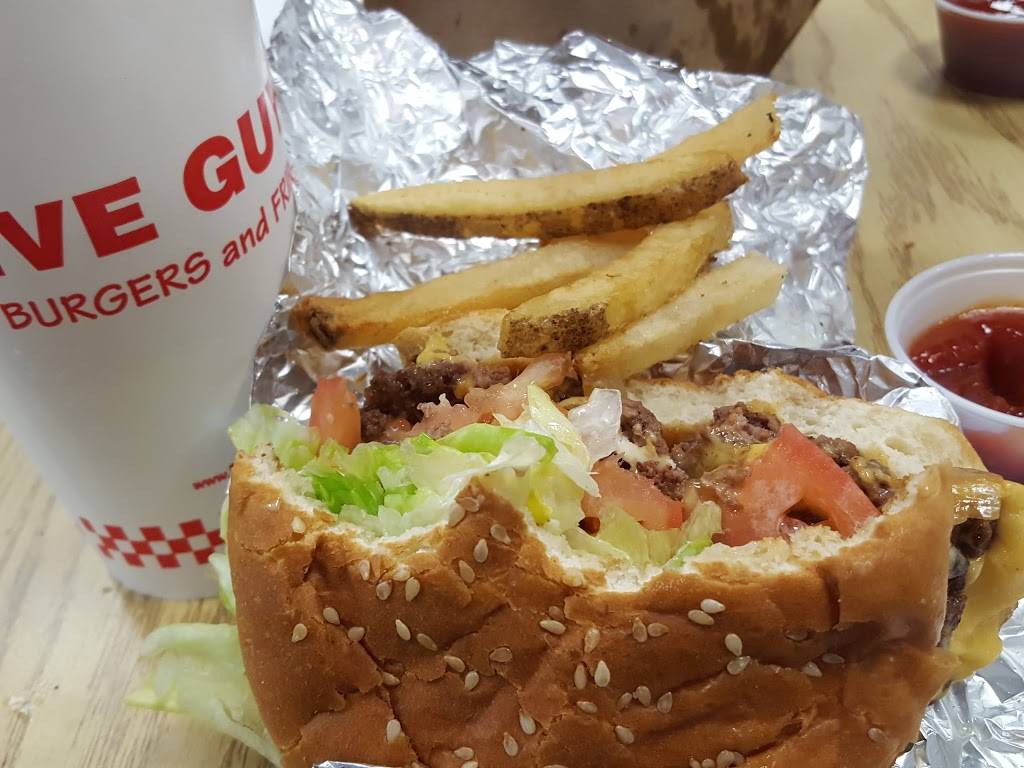 Five Guys | meal takeaway | 1249 Quintilio Dr, Bear, DE 19701, USA | 3028327555 OR +1 302-832-7555