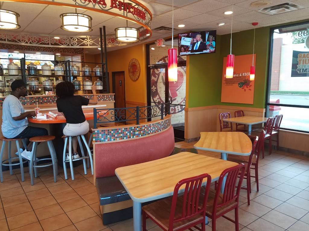 Popeyes Louisiana Kitchen | restaurant | 40 W Midlothian Blvd, Youngstown, OH 44507, USA | 3307829400 OR +1 330-782-9400