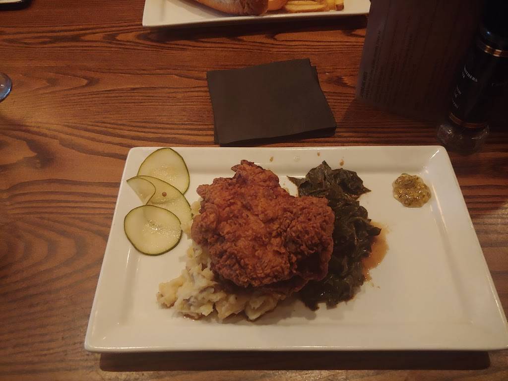 Pier Oyster Bar & Grill | restaurant | 214 S Elm St, Greensboro, NC 27401, USA | 3367630768 OR +1 336-763-0768