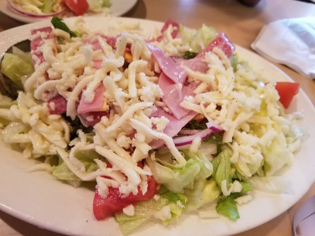 Sergios Pizza Restaurant | restaurant | 985 E Main St, Stamford, CT 06902, USA | 2039674200 OR +1 203-967-4200