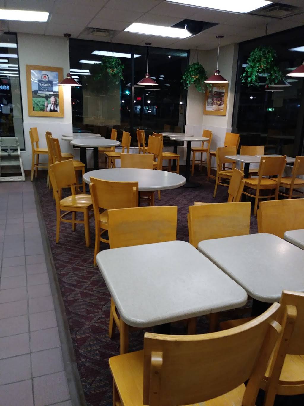 Wendys | restaurant | 1034 Hempstead Turnpike, Franklin Square, NY 11010, USA | 5164886423 OR +1 516-488-6423