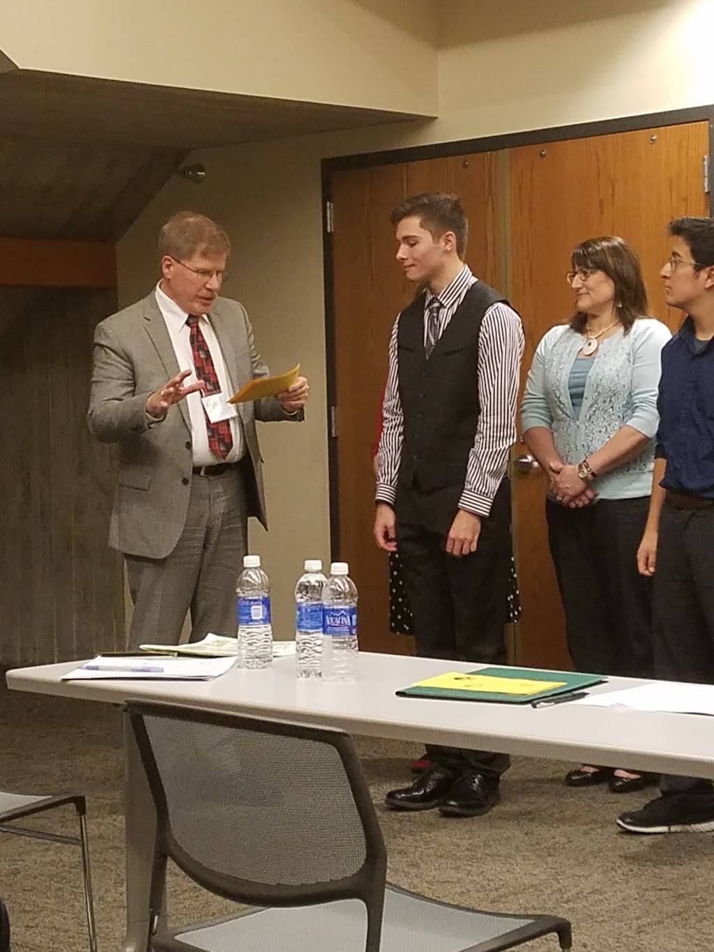 Maucker Union | restaurant | 063 Sabin-Maucker, Cedar Falls, IA 50614, USA | 3192732256 OR +1 319-273-2256