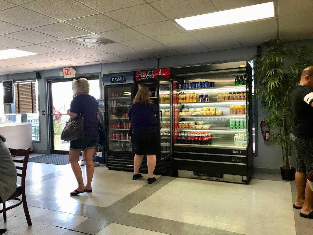 Seaman Cafe | cafe | 1180 S America Way, Miami, FL 33132, USA | 3053744722 OR +1 305-374-4722