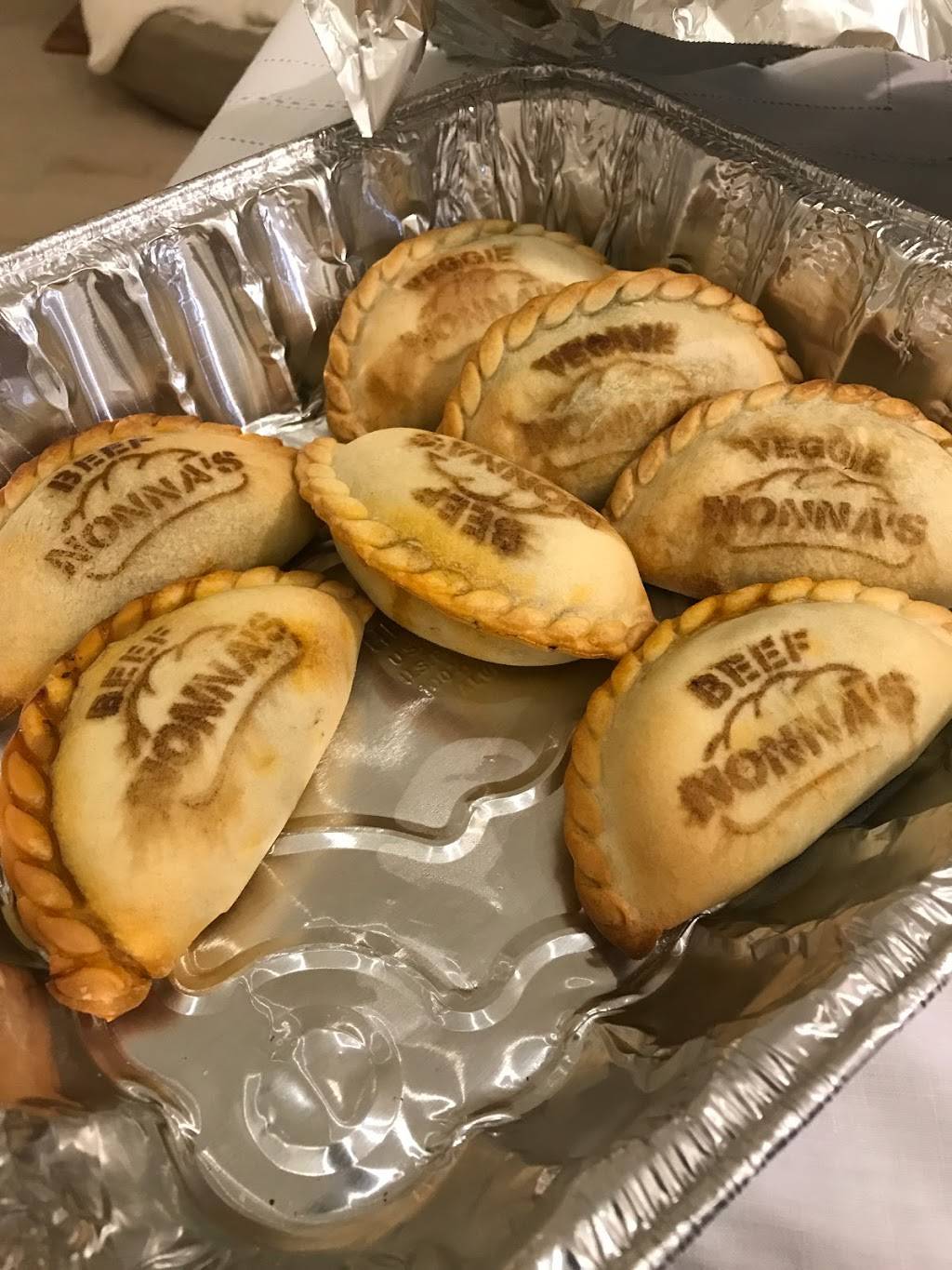 Sergios Empanadas | restaurant | 977 S Coast Hwy, Laguna Beach, CA 92651, USA | 9497157622 OR +1 949-715-7622