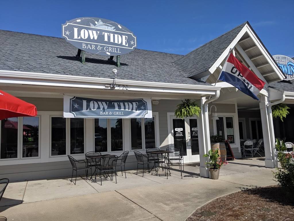 Low Tide Bar & Grill | restaurant | 520 Old Stoney Rd, Corolla, NC 27927, USA | 2525973303 OR +1 252-597-3303