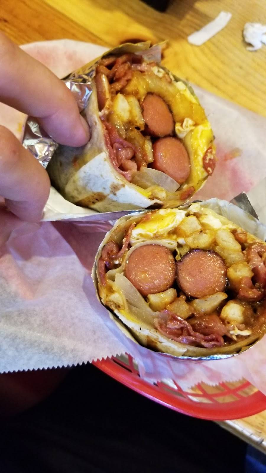 The Slaw Dogs | restaurant | 720 N Lake Ave, Pasadena, CA 91104, USA | 6268089777 OR +1 626-808-9777