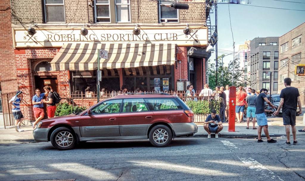 Roebling Sporting Club | restaurant | 225 N 8th St, Brooklyn, NY 11211, USA | 7183883088 OR +1 718-388-3088