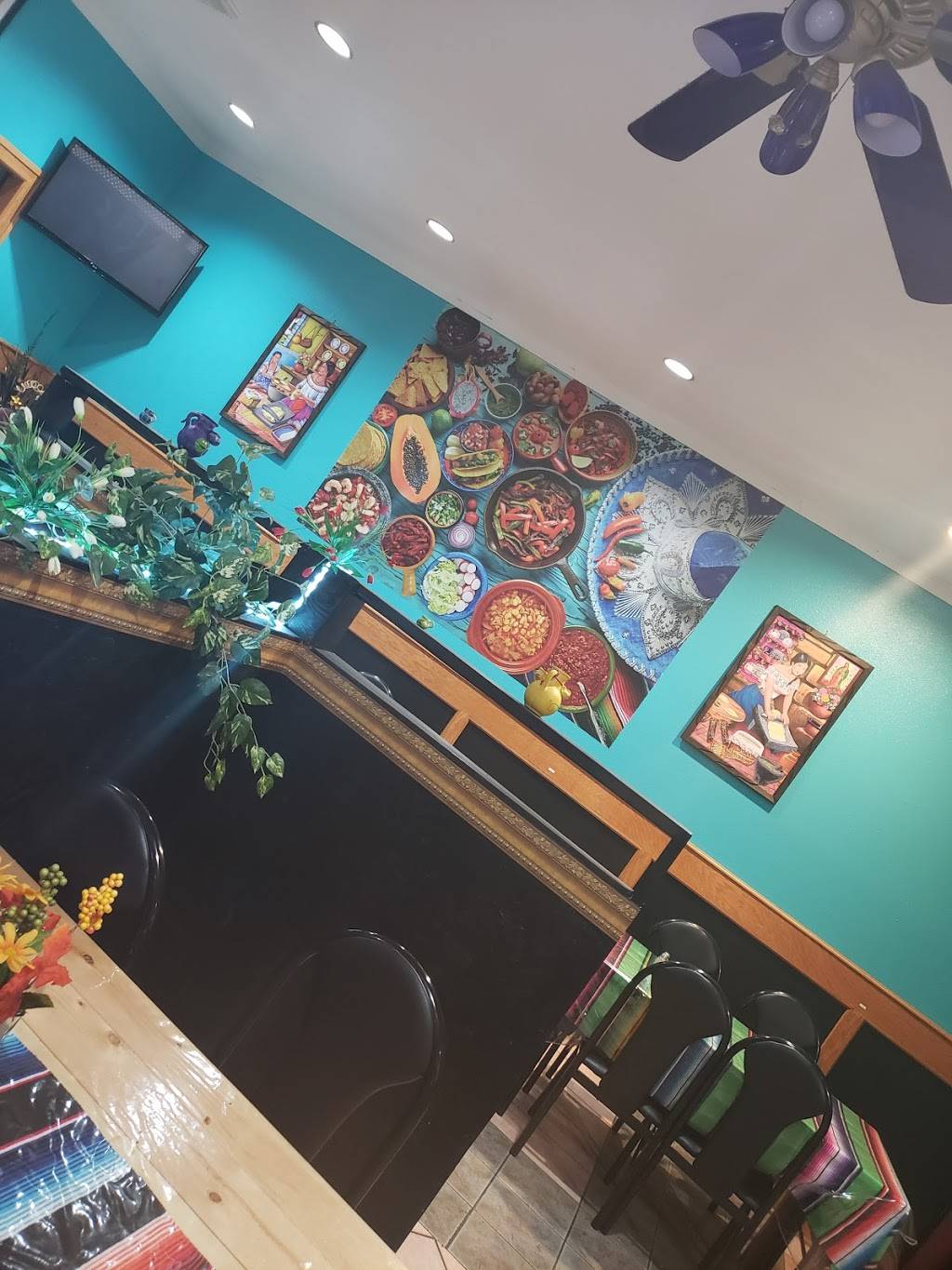 Nayos | restaurant | Mariposa, CA 95338, USA | 2093479412 OR +1 209-347-9412