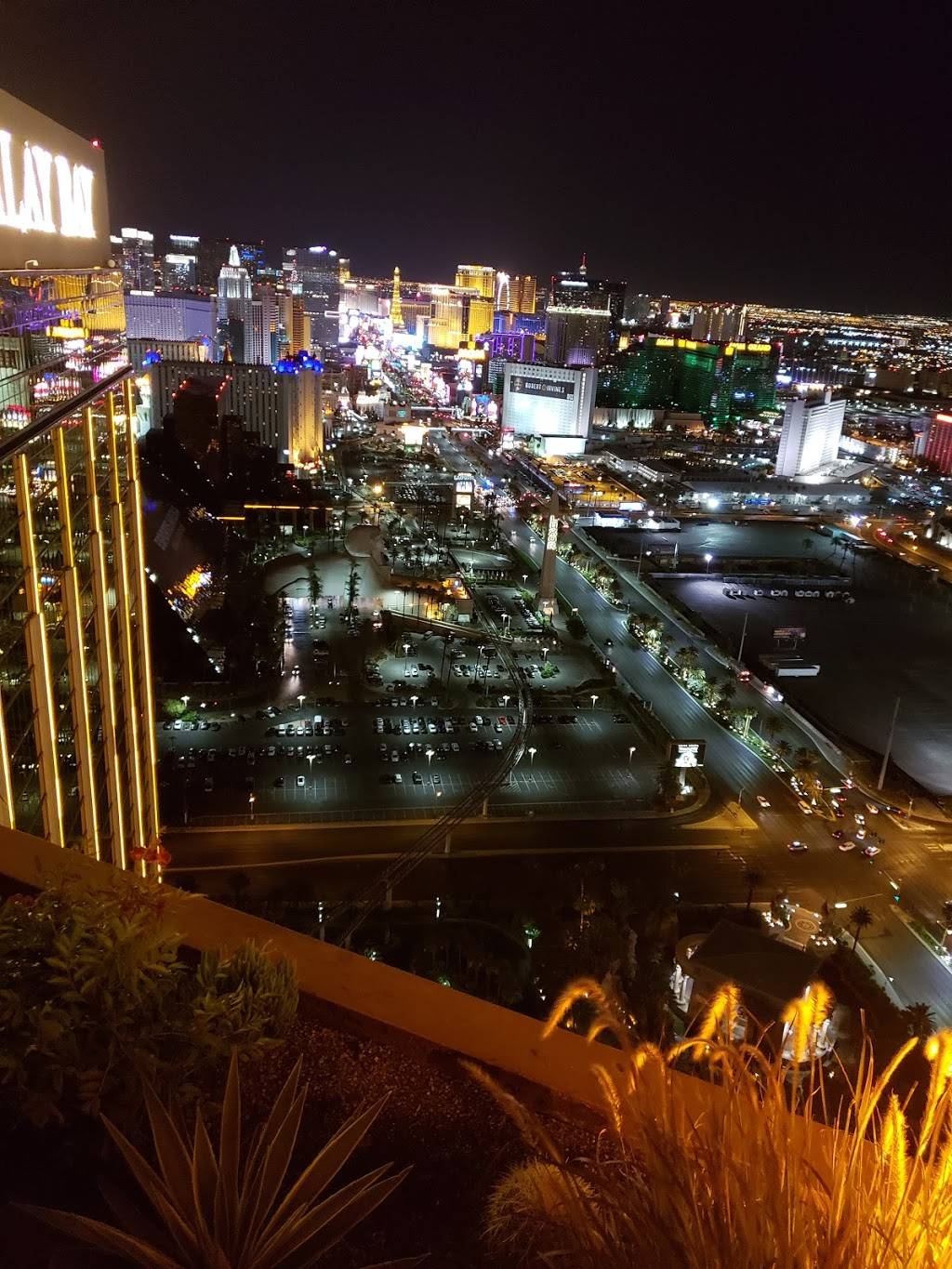 Foundation Room | night club | 3950 S Las Vegas Blvd, Las Vegas, NV 89109, USA | 7026327601 OR +1 702-632-7601