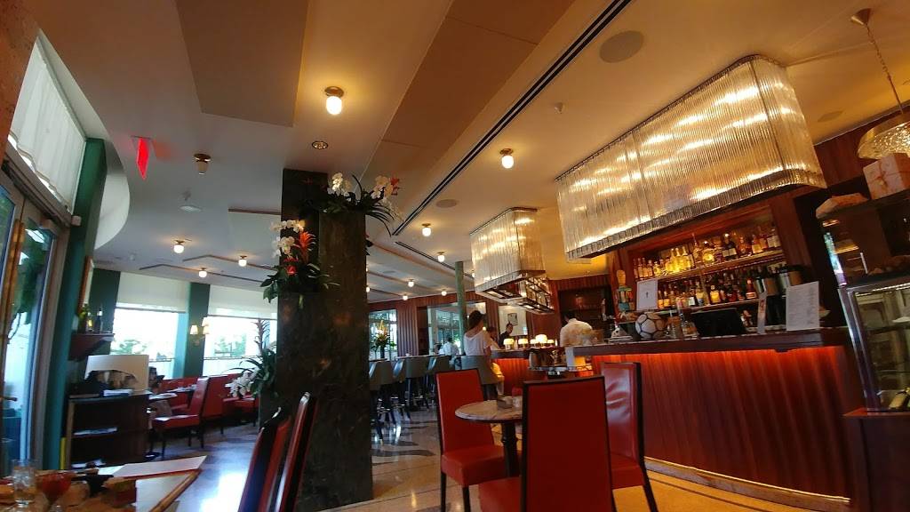 The Royal Poinciana Plaza | shopping mall | 340 Royal Poinciana Way, Palm Beach, FL 33480, USA | 5614405441 OR +1 561-440-5441