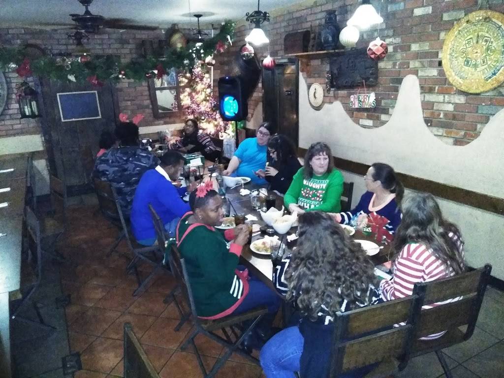 Agave Mexican Grill | restaurant | 250 Oak St, Bakersfield, CA 93304, USA | 6613224283 OR +1 661-322-4283