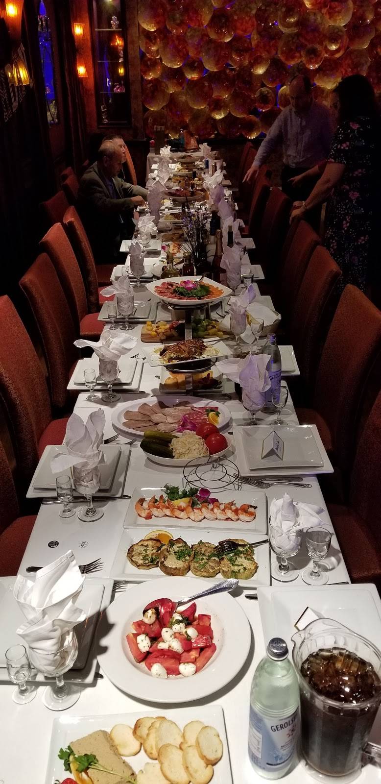 Maxim Restaurant & Banquet Hall | restaurant | 531 N Fairfax Ave, Los Angeles, CA 90036, USA | 3236537820 OR +1 323-653-7820