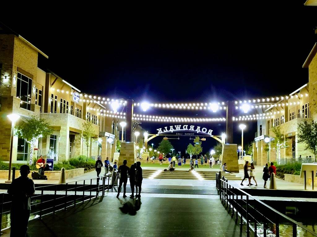 The Boardwalk at Towne Lake | shopping mall | 9945 Barker Cypress Rd, Cypress, TX 77433, USA | 7136900000 OR +1 713-690-0000