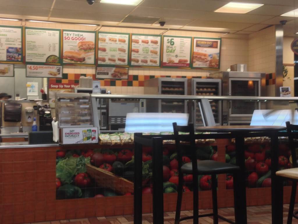 Subway Restaurants | restaurant | Mission Square Building, 3750 University Ave Suite 100, Riverside, CA 92501, USA | 9516829181 OR +1 951-682-9181