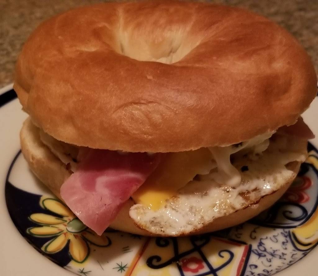 Gladstone Market | meal takeaway | 2061, 279 Main St, Gladstone, NJ 07934, USA | 9089019800 OR +1 908-901-9800