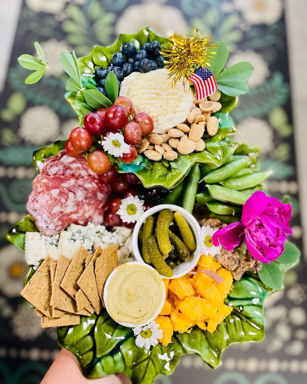 Bountiful Boards | restaurant | 2160 Holmgren Way, Green Bay, WI 54304, USA | 9202273921 OR +1 920-227-3921