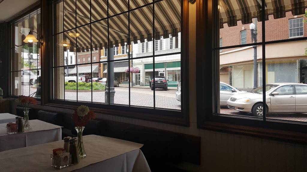 Chandlers | restaurant | 212 Market St, Maysville, KY 41056, USA | 6065646385 OR +1 606-564-6385