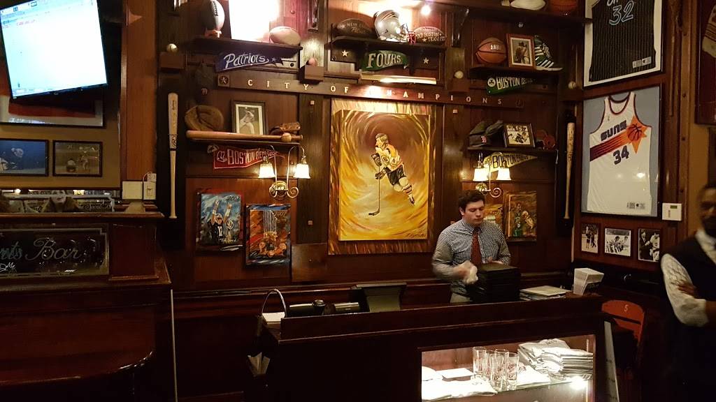 The Fours Restaurant & Sports Bar | restaurant | 166 Canal St, Boston, MA 02114, USA | 6177204455 OR +1 617-720-4455