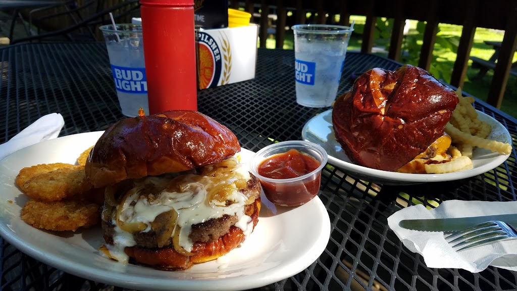 Idlewild Fishing Hole | restaurant | 6962 Co Rd M, Sturgeon Bay, WI 54235, USA | 9207439814 OR +1 920-743-9814