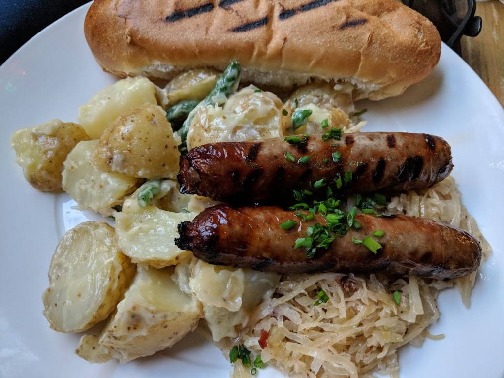 Central BierHaus | restaurant | 650 Kanata Ave, Kanata, ON K2T 1H6, Canada | 6135950707 OR +1 613-595-0707