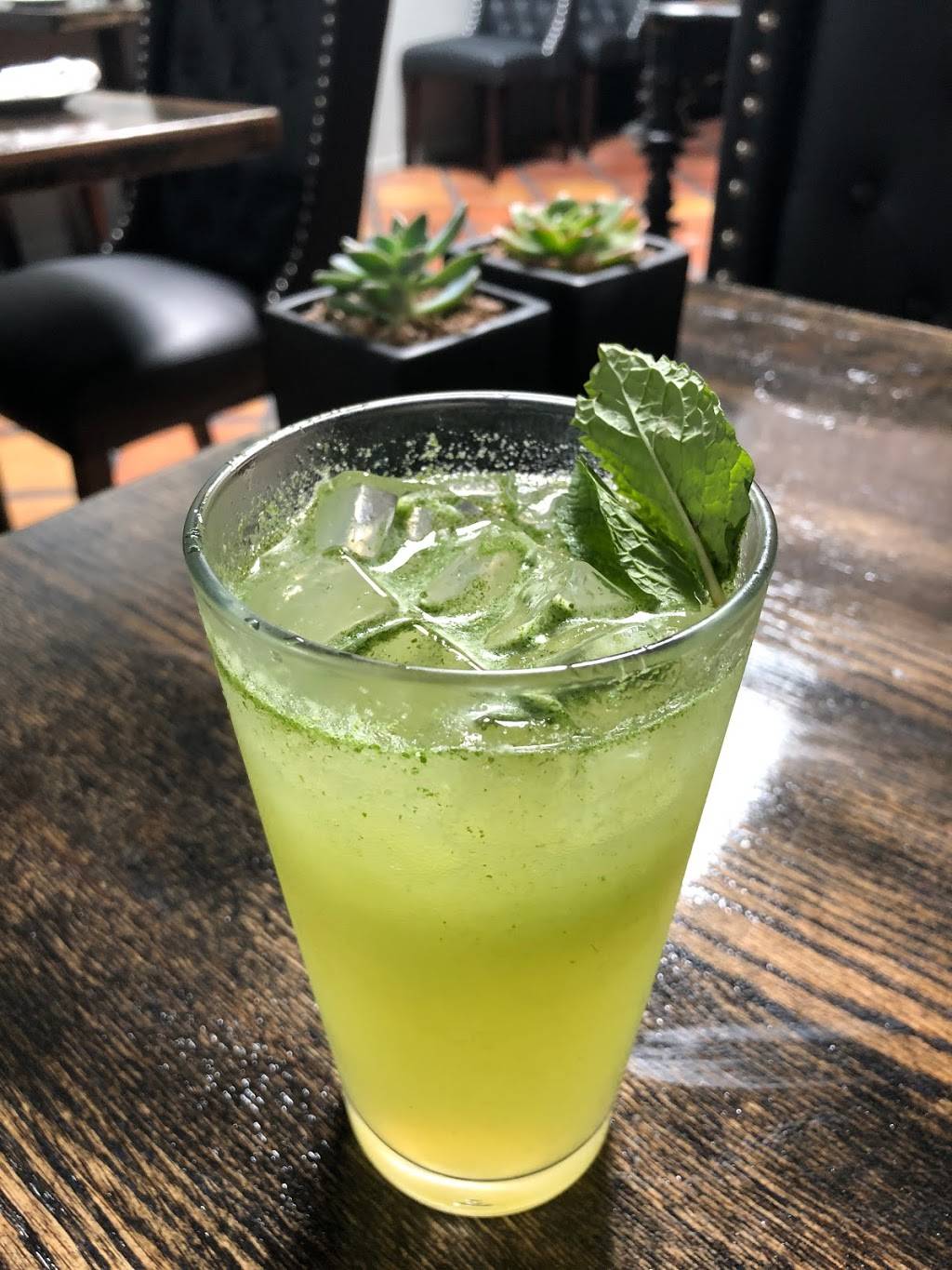 Pura Vita | restaurant | 8274 Santa Monica Blvd, West Hollywood, CA 90046, USA | 3236882303 OR +1 323-688-2303