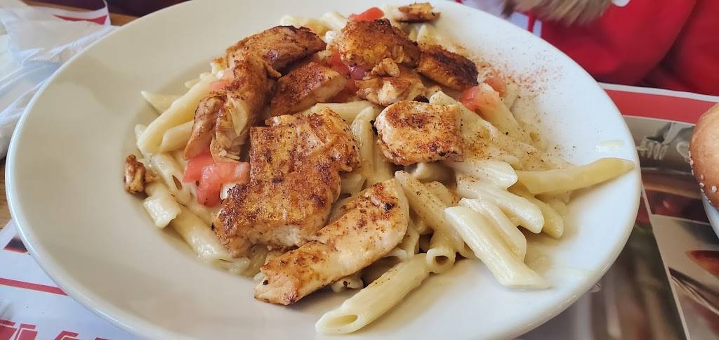 Big Boy | restaurant | 400 S Ripley Blvd, Alpena, MI 49707, USA | 9893544131 OR +1 989-354-4131