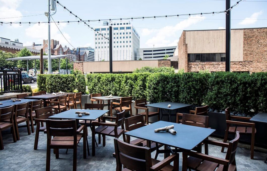 Henley | restaurant | 2023 Broadway, Nashville, TN 37203, USA | 6153406378 OR +1 615-340-6378