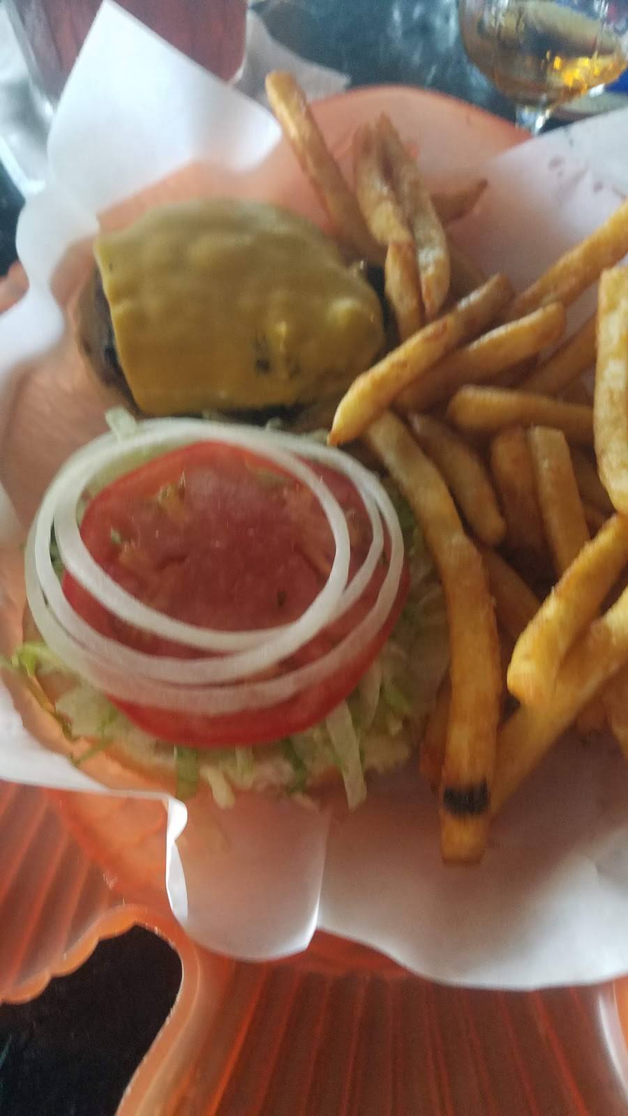 Georgies​ Lakeside Restaurant | night club | 5051 NW 191st Pl, Orange Lake, FL 32681, USA | 3525913287 OR +1 352-591-3287