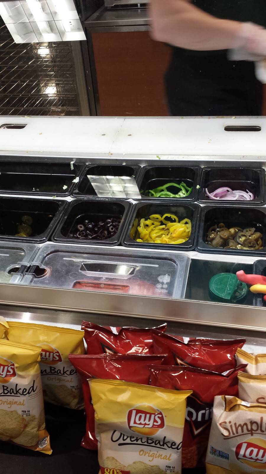 Subway | meal takeaway | 1633 Monks Ave Suite 110, Mankato, MN 56001, USA | 5073857821 OR +1 507-385-7821